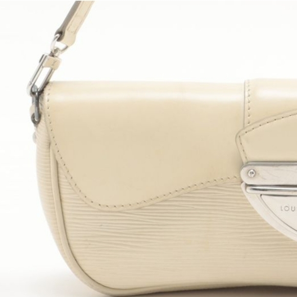 Authentic Louis Vuitton Epi Pochette Montaigne  - Picture 12 of 14